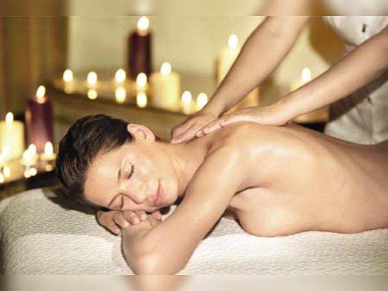 Massages: Home remedies with natural oils