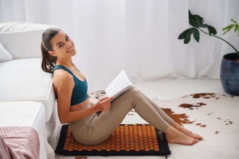 akumata-eco_36_4b680d0f-1d00-425f-92c6-2bb0daf58412_1024x1024-1 How long should you lay on an acupressure mat